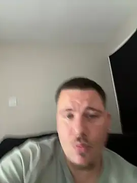 Snapshot of thepornplugz chatting on May 15, 2026, 6:06 pm thepornplugz online show from May 15, 2026, 6:06 pm