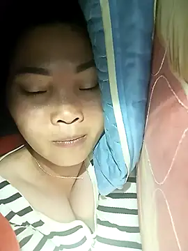 Lovebaby-love online show from December 2, 2025, 2:19 pm