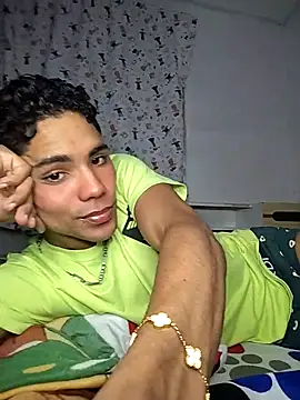 Alex Sweeting online show from December 3, 2025, 2:34 am