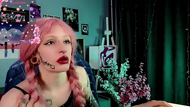 karkadeshk online show from April 21, 2026, 4:46 pm