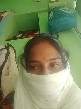 Snapshot of Madhuyadav420 chatting on October 28, 2025, 6:56 am Madhuyadav420 online show from October 28, 2025, 6:56 am