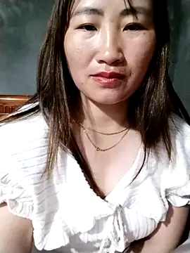 emini-xx online show from March 5, 2026, 11:54 pm