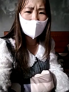 emini-xx online show from March 12, 2026, 1:48 pm