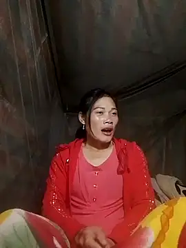 Snapshot of doggy-00 chatting on November 12, 2025, 12:59 am doggy-00 online show from November 12, 2025, 12:59 am