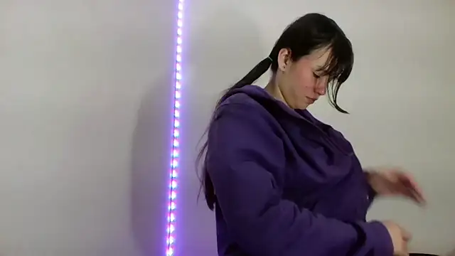 Snapshot of My_Meloddy chatting on December 18, 2025, 11:47 am My Meloddy online show from December 18, 2025, 11:47 am