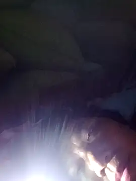 Snapshot of bella-la chatting on November 2, 2025, 11:32 pm bella-la online show from November 2, 2025, 11:32 pm