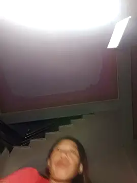 Snapshot of bella-la chatting on November 16, 2025, 11:37 am bella-la online show from November 16, 2025, 11:37 am