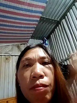 Snapshot of bella-la chatting on November 10, 2025, 11:48 am bella-la online show from November 10, 2025, 11:48 am