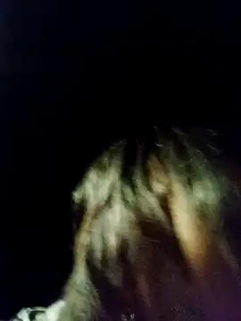 Snapshot of bella-la chatting on December 15, 2025, 1:28 pm bella-la online show from December 15, 2025, 1:28 pm