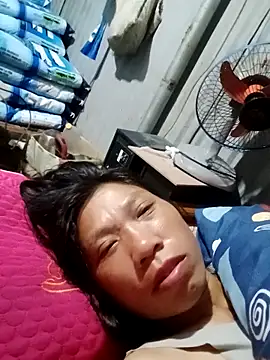 Snapshot of bella-la chatting on November 13, 2025, 8:02 pm bella-la online show from November 13, 2025, 8:02 pm