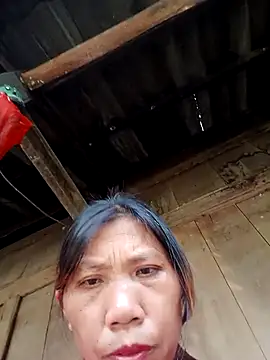 Snapshot of bella-la chatting on October 30, 2025, 6:12 am bella-la online show from October 30, 2025, 6:12 am