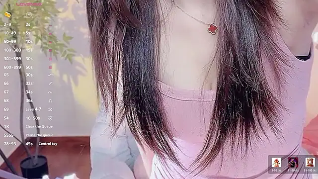 Yiluo95 online show from April 27, 2026, 4:05 pm