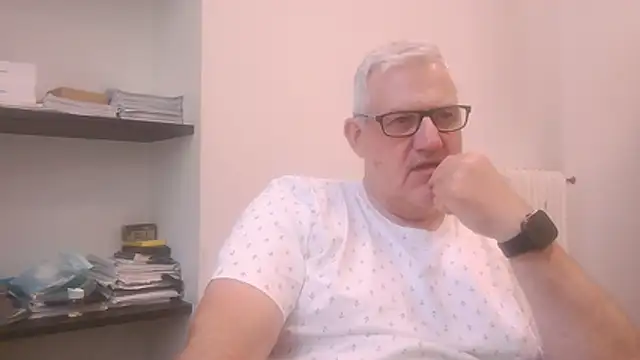 Snapshot of Diegoriv71 chatting on May 28, 2026, 12:00 pm Diegoriv71 online show from May 28, 2026, 12:00 pm