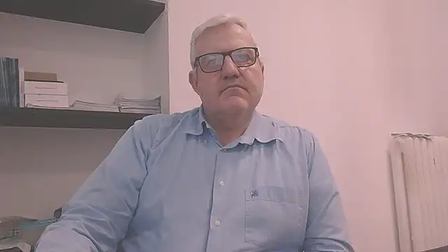 Snapshot of Diegoriv71 chatting on February 17, 2026, 2:58 pm Diegoriv71 online show from February 17, 2026, 2:58 pm