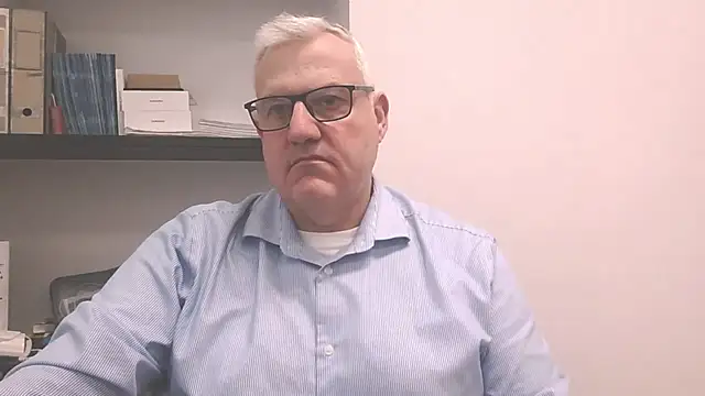 Snapshot of Diegoriv71 chatting on March 4, 2026, 3:20 pm Diegoriv71 online show from March 4, 2026, 3:20 pm