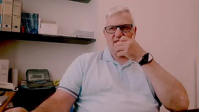 Snapshot of Diegoriv71 chatting on June 15, 2026, 10:48 am Diegoriv71 online show from June 15, 2026, 10:48 am