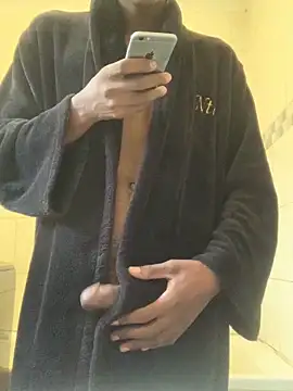 Snapshot of BlackBoyy45 chatting on March 13, 2026, 5:12 am BlackBoyy45 online show from March 13, 2026, 5:12 am