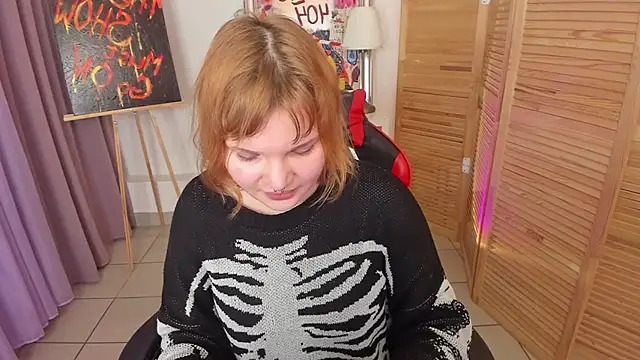 babyyullii online show from November 10, 2025, 8:30 am