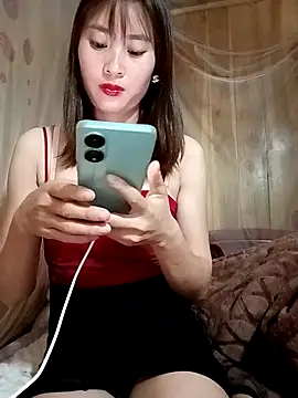 Em xinh01 online show from November 17, 2025, 3:32 am