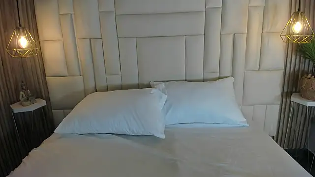 VenuzSofia online show from February 3, 2026, 11:21 pm