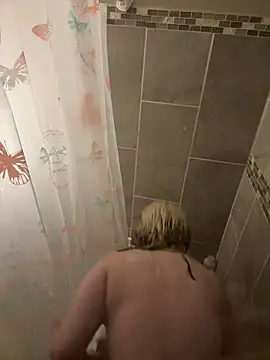 SilverSeductress online show from February 5, 2026, 8:04 pm