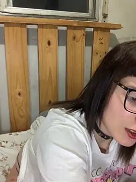 xlucifer13 online show from November 18, 2025, 2:49 am