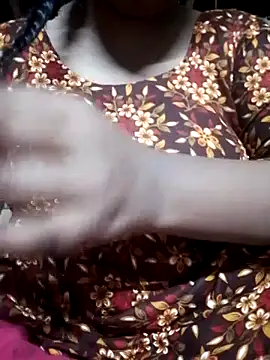 Liza0103 online show from October 29, 2025, 2:16 pm