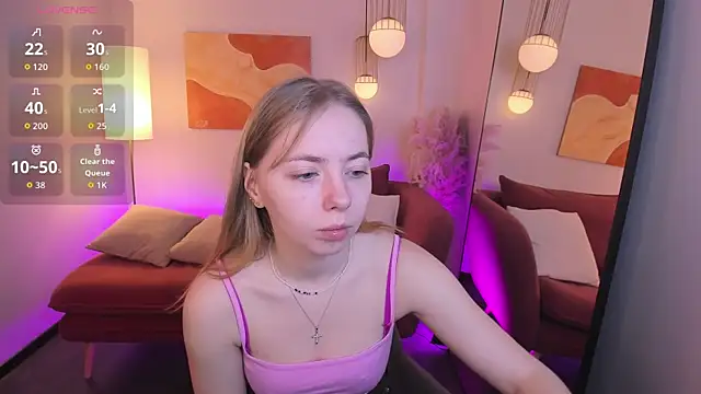 Nora Miller online show from November 11, 2025, 6:19 am