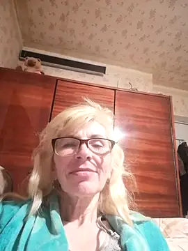 Snapshot of Georgette466 chatting on April 19, 2026, 6:10 pm Georgette466 online show from April 19, 2026, 6:10 pm