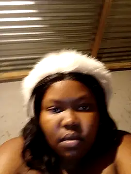 3bigcuteness online show from November 14, 2025, 10:02 pm