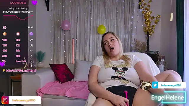 EngelHelene online show from March 15, 2026, 9:27 am