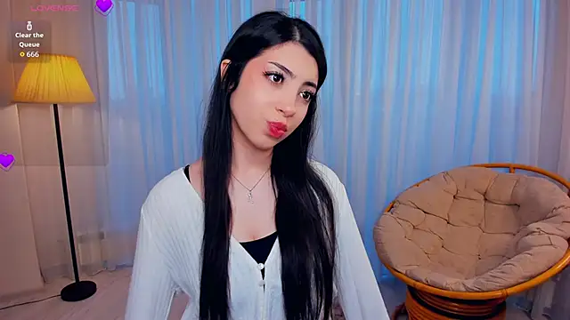 Snapshot of TonjaNeace chatting on December 5, 2025, 5:06 am TonjaNeace online show from December 5, 2025, 5:06 am