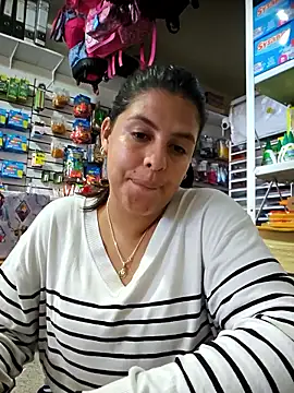 Snapshot of amonet_fg chatting on November 6, 2025, 8:02 pm amonet fg online show from November 6, 2025, 8:02 pm