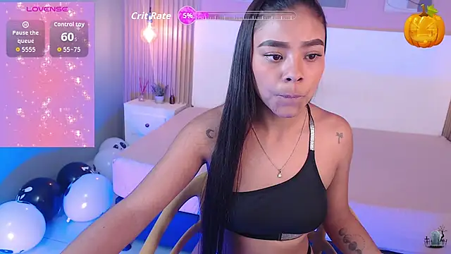 SoffiaDams2 online show from November 7, 2025, 11:59 am