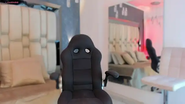  Sofiewild  online show from March 11, 2026, 8:36 pm