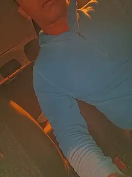 chavalpeludo online show from November 19, 2025, 8:20 pm