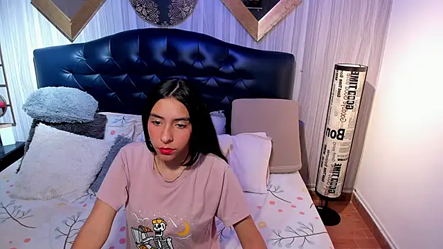 shirley sweet  online show from October 30, 2025, 8:06 pm