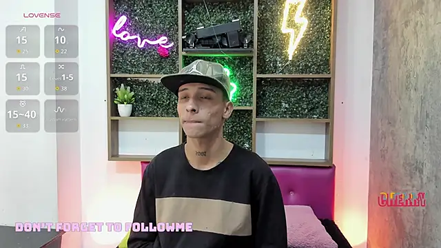 Max Steell online show from November 5, 2025, 1:09 am