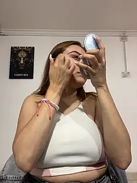 Adrimaretti online show from December 4, 2025, 8:08 pm