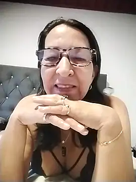 Snapshot of MaryHottiee chatting on November 13, 2025, 9:30 pm MaryHottiee online show from November 13, 2025, 9:30 pm