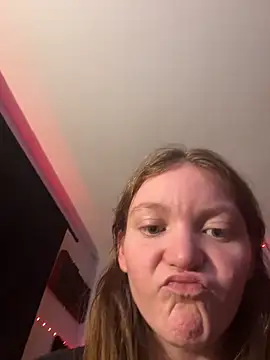 Snapshot of stonerbaby chatting on April 12, 2026, 3:21 am stonerbaby online show from April 12, 2026, 3:21 am