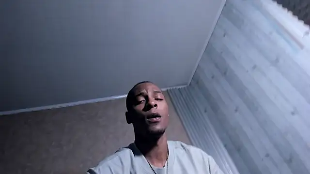 Snapshot of for_itan chatting on December 21, 2025, 1:02 pm for itan online show from December 21, 2025, 1:02 pm