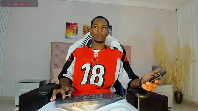 Snapshot of for_itan chatting on March 3, 2026, 12:23 pm for itan online show from March 3, 2026, 12:23 pm