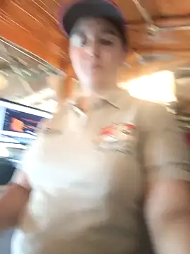 Snapshot of Camila-Valverde chatting on November 28, 2025, 3:45 pm Camila-Valverde online show from November 28, 2025, 3:45 pm