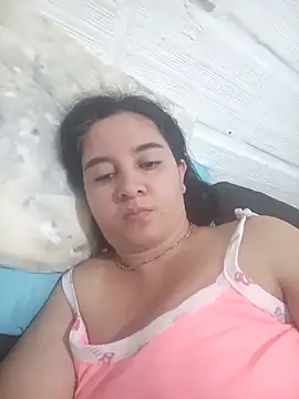 Snapshot of Camila-Valverde chatting on February 24, 2026, 6:31 pm Camila-Valverde online show from February 24, 2026, 6:31 pm