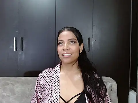 NandyKiss online show from November 23, 2025, 10:14 am