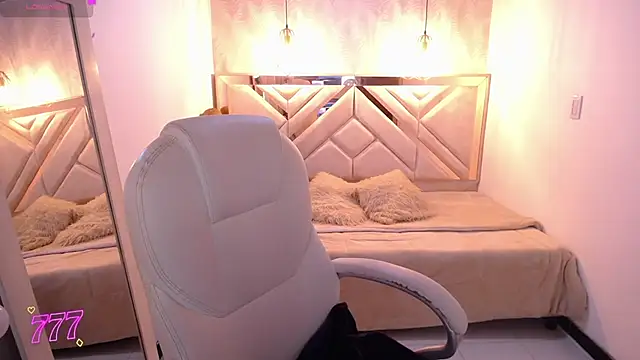 emmaa garciia online show from March 24, 2026, 3:50 am