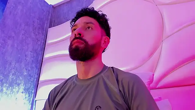 jackfoden01 online show from November 29, 2025, 4:23 am