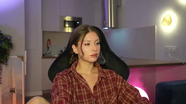 Snapshot of Cleose chatting on January 15, 2026, 7:23 am Cleose online show from January 15, 2026, 7:23 am