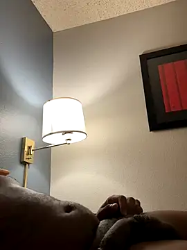 Snapshot of bigblackcock101 chatting on October 31, 2025, 5:15 am bigblackcock101 online show from October 31, 2025, 5:15 am